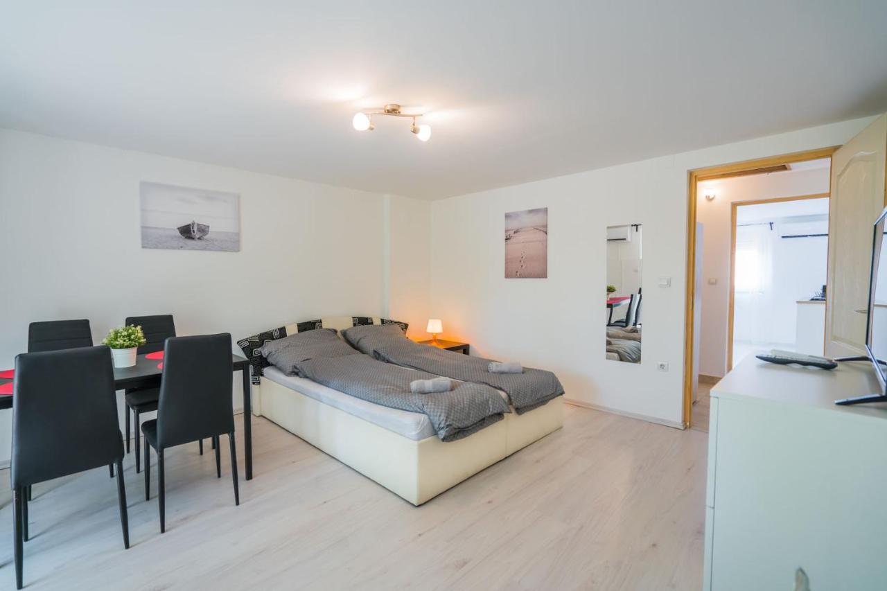 Zigzag Apartman Siófok Exterior foto