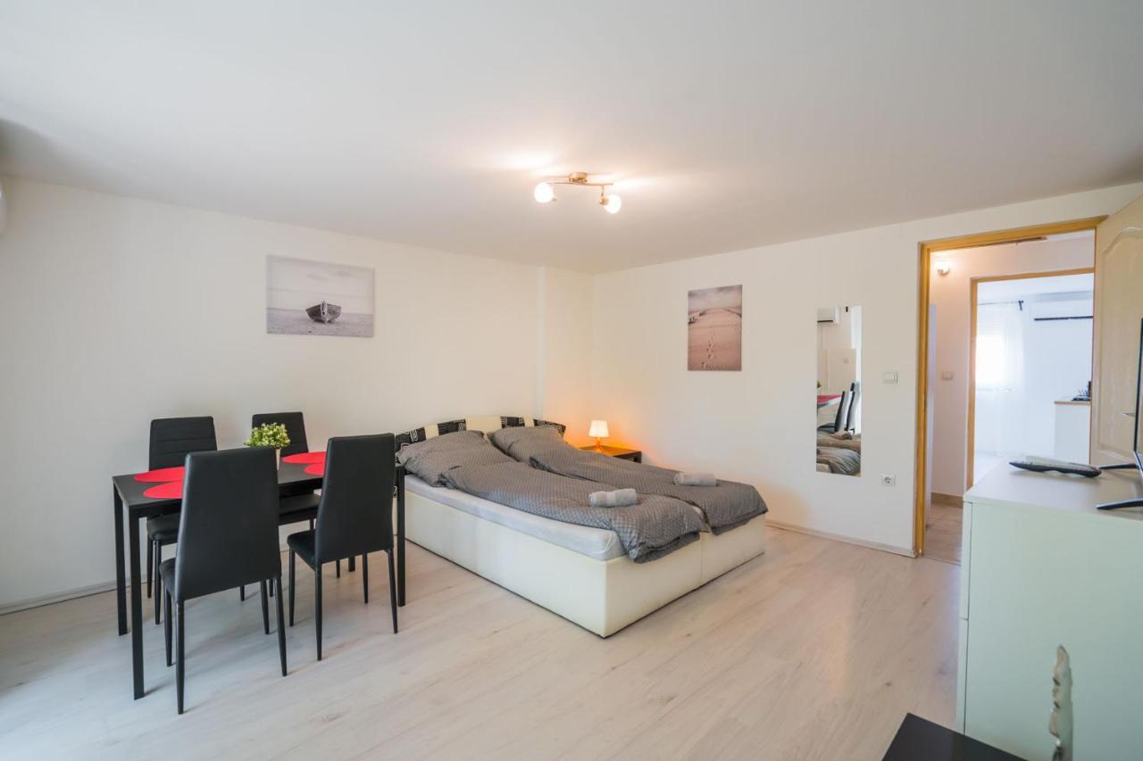 Zigzag Apartman Siófok Exterior foto
